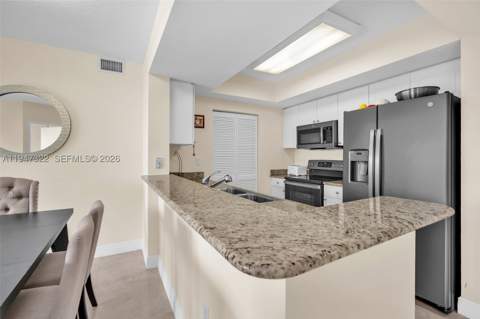 19501 W Country Club Dr 505, Aventura FL - photo 22 of 41