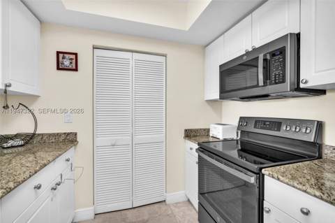 19501 W Country Club Dr 505, Aventura FL - photo 23 of 41