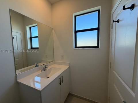 909 NE 211th St, Miami FL - photo 16 of 52