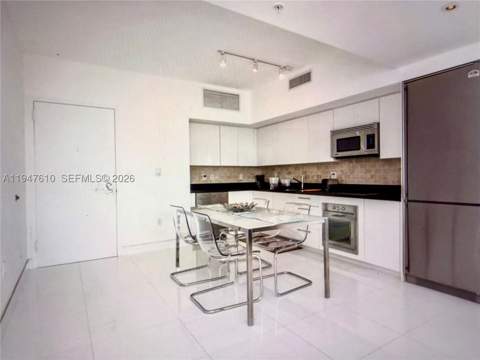 92 SW 3rd St 4709, Miami FL - photo 14 of 18