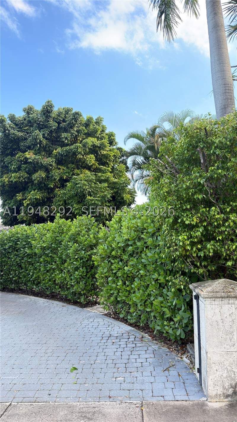 5 bedroom SingleFamilyResidence at 2110 Keystone Blvd, Keystone Point Sec 3, North Miami — photo 2