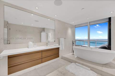 1643 Brickell Ave 3904, Miami FL - photo 16 of 26
