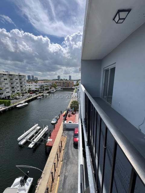 3642 NE 171st St 504, North Miami Beach FL - photo 6 of 8