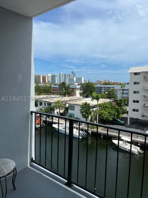 3642 NE 171st St 504, North Miami Beach FL - photo 7 of 8