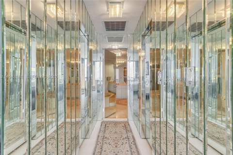 11113 Biscayne Blvd Ph8, Miami FL - photo 16 of 41