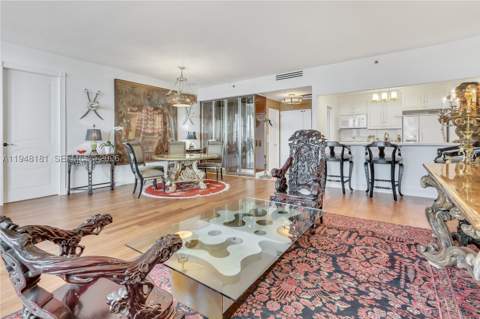 11113 Biscayne Blvd Ph8, Miami FL - photo 7 of 41