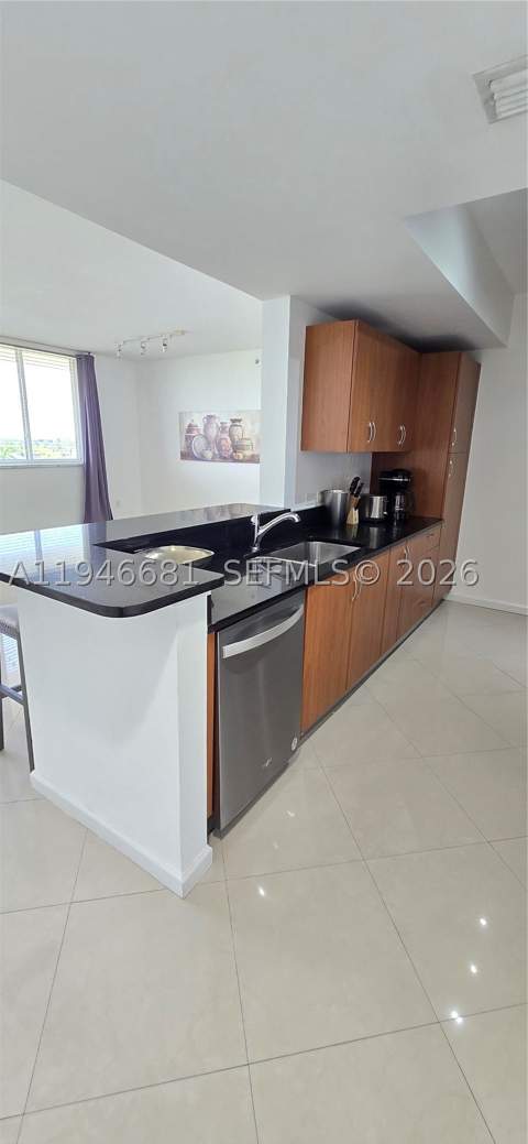 2775 NE 187th St 506, Aventura FL - photo 15 of 55