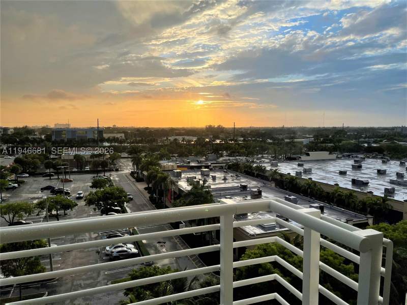 3 bedroom Condominium at 2775 NE 187th St 506, Venture At Aventura West, Aventura — photo 2