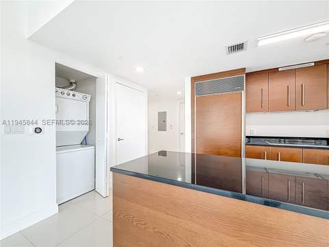 475 Brickell Ave 4215, Miami FL - photo 11 of 37