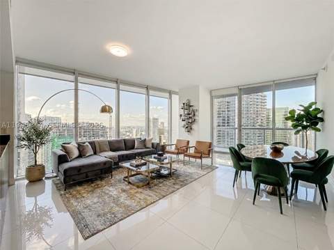 475 Brickell Ave 4215, Miami FL - photo 13 of 37