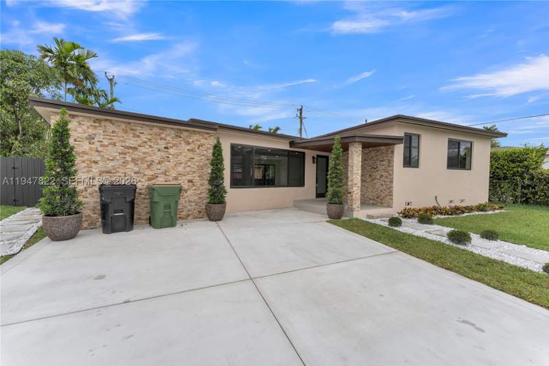 4 bedroom SingleFamilyResidence at 141 NE 122nd St, Breezeswept Estates, North Miami — photo 2