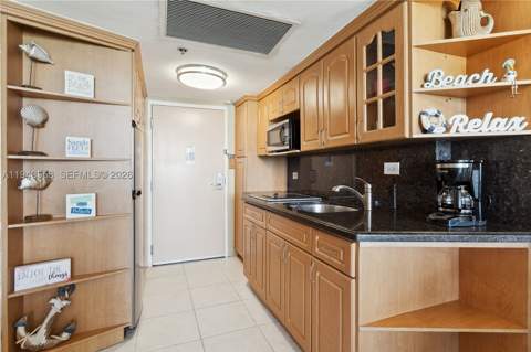 19201 Collins Ave 612, Sunny Isles Beach FL - photo 9 of 13