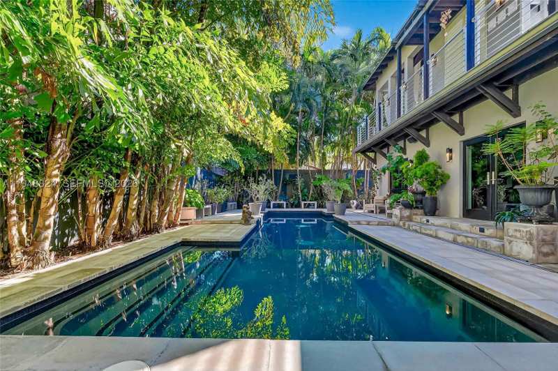 3 bedroom SingleFamilyResidence at 1680 Onaway Dr, Natoma Manors Re Sub, Coconut Grove — photo 1