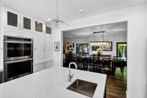 1680 Onaway Dr, Coconut Grove FL - photo 12 of 55
