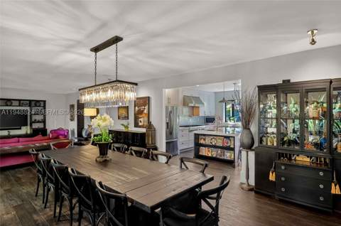 1680 Onaway Dr, Coconut Grove FL - photo 8 of 55