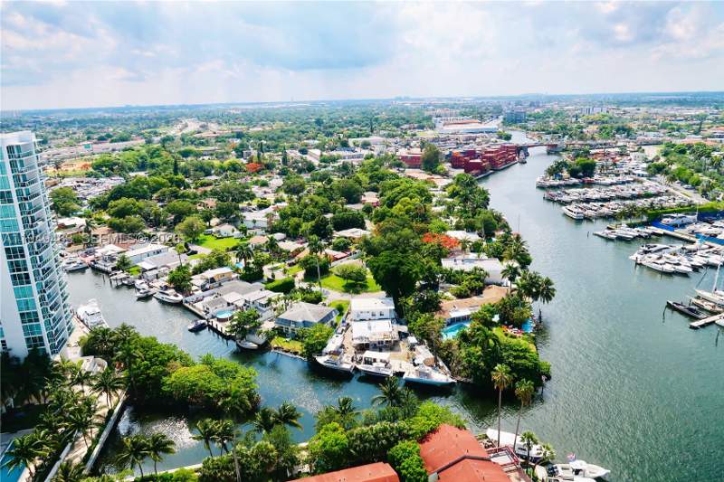 2 bedroom Condominium at 1861 NW S River Dr 2505, Terrazas Riverpark Villag, Miami — photo 2