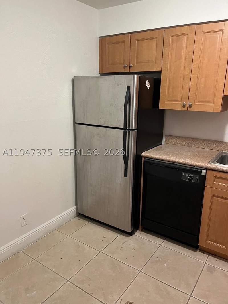 1 bedroom Condominium at 5221 Geneva Way 302, Doral Gardens II Condo, Doral — photo 3