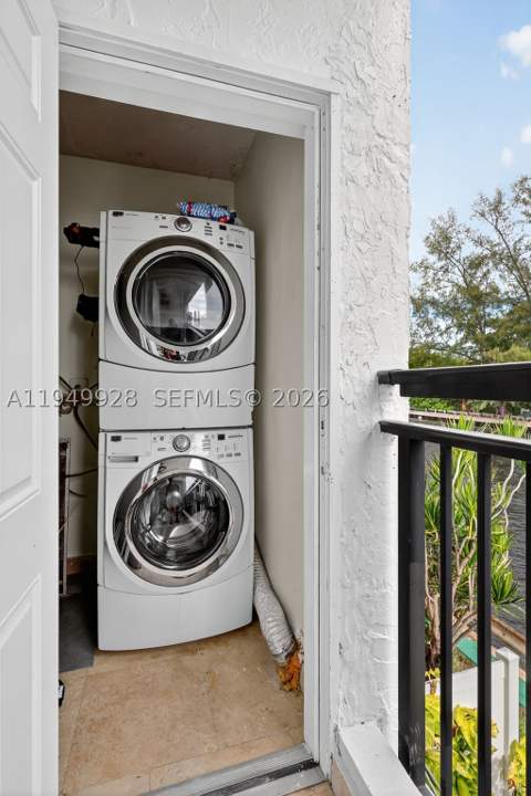 3745 NE 171st St 57, North Miami Beach FL - photo 15 of 18