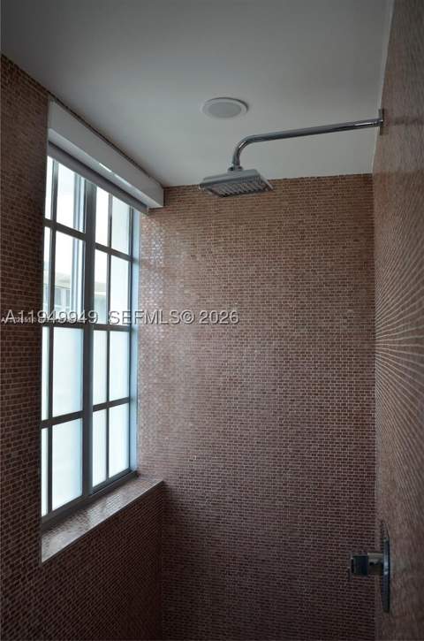 700 16th St 201, Miami Beach FL - photo 15 of 21