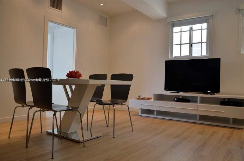 1 bedroom Condominium at 700 16th St 201, Bogart, Miami Beach — photo 2