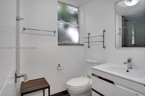 747 Michigan Ave 201, Miami Beach FL - photo 9 of 24
