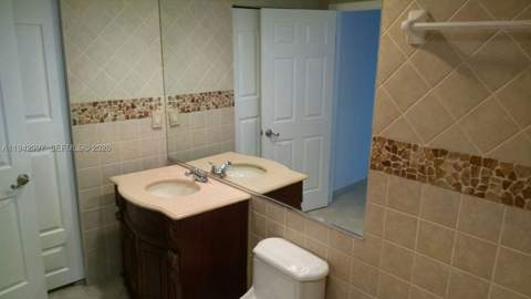 16531 NE 35th Ave 201, North Miami Beach FL - photo 15 of 21