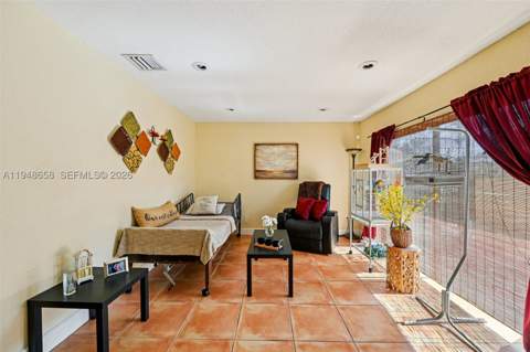 10365 SW 11th Ter 4-9B, Miami FL - photo 14 of 36