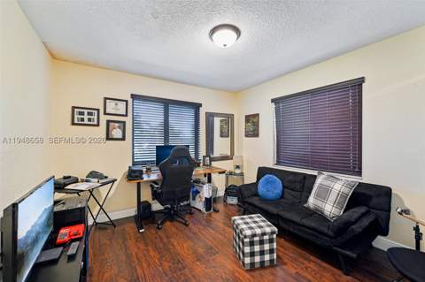 10365 SW 11th Ter 4-9B, Miami FL - photo 17 of 36