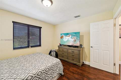10365 SW 11th Ter 4-9B, Miami FL - photo 20 of 36