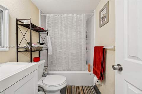 10365 SW 11th Ter 4-9B, Miami FL - photo 22 of 36
