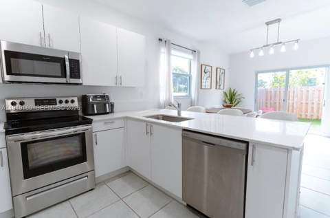 16222 SW 290th Ter, Homestead FL - photo 8 of 38