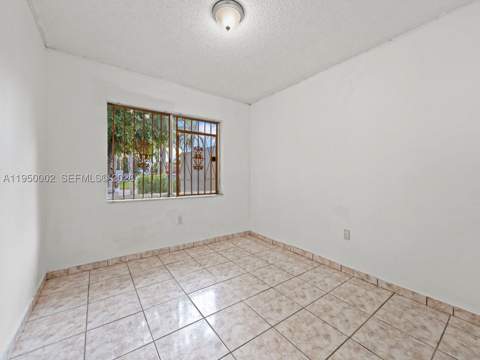 11075 SW 221st Ter, Miami FL - photo 16 of 31