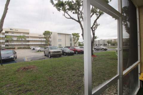 21133 SW 85th Av 112, Cutler Bay FL - photo 18 of 19