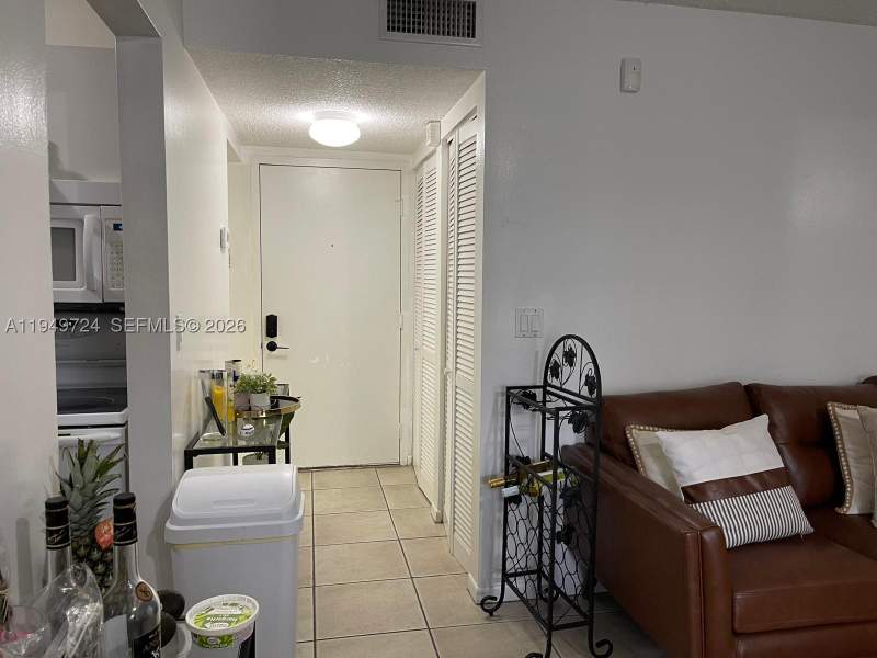 1 bedroom Condominium at 21133 SW 85th Av 112, Cove Condo Phase II, The, Cutler Bay — photo 2