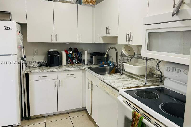 1 bedroom Condominium at 21133 SW 85th Av 112, Cove Condo Phase II, The, Cutler Bay — photo 4