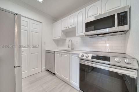 10795 SW 108th Ave 304, Miami FL - photo 6 of 25