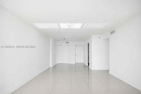 100 Bayview Dr 408, Sunny Isles Beach FL - photo 11 of 57