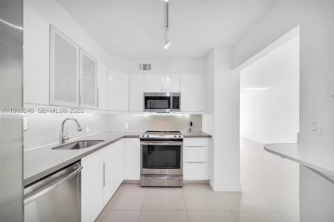 100 Bayview Dr 408, Sunny Isles Beach FL - photo 20 of 57