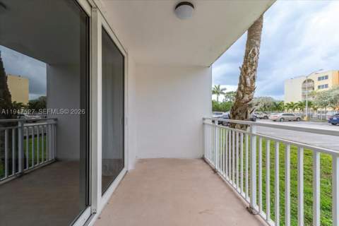 6960 Miami Gardens Dr 2-124, Hialeah FL - photo 14 of 28