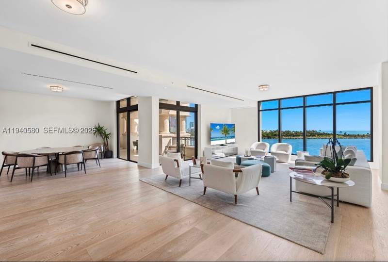 3 bedroom Condominium at 7055 Fisher Island Dr 7055, Palazzo Del Sol/Della Lun, Miami Beach — photo 3