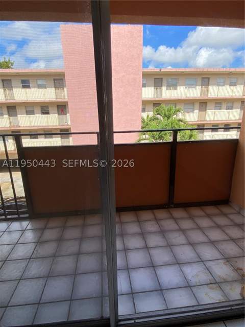 295 NW 72nd Ave 304, Miami FL - photo 11 of 11