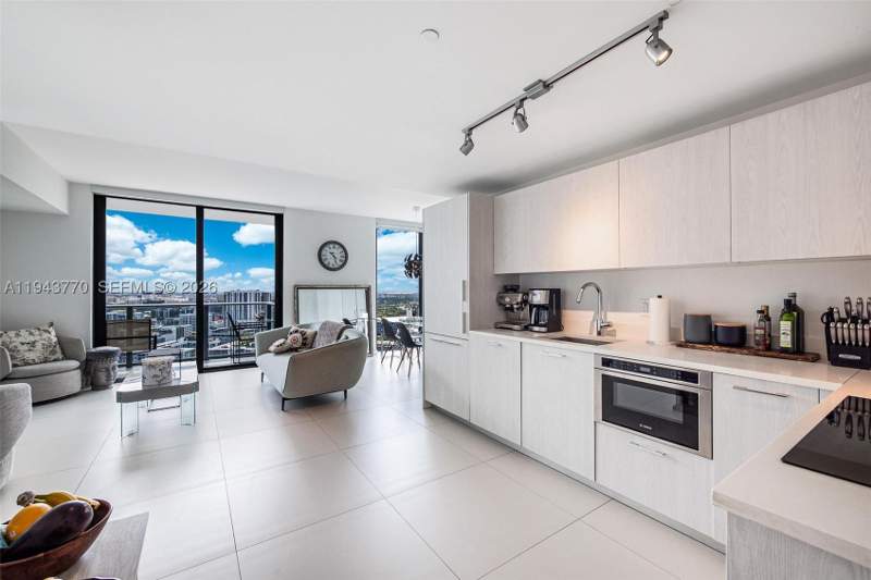 2 bedroom Condominium at 501 NE 31st St 3009, Paraiso Bayviews Condo, Miami — photo 4