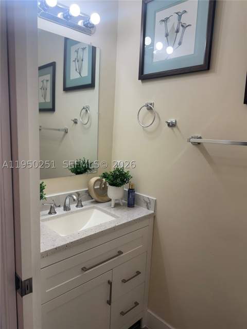 5400 NW 107th Ave 416, Doral FL - photo 12 of 35