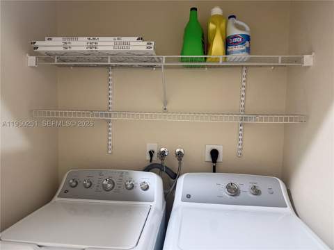 5400 NW 107th Ave 416, Doral FL - photo 21 of 35