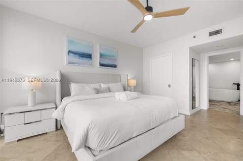 485 Brickell Ave 1804, Miami FL - photo 13 of 60