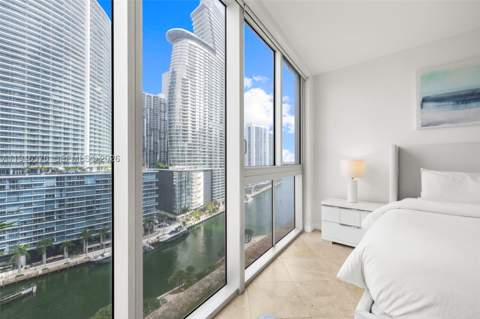 485 Brickell Ave 1804, Miami FL - photo 14 of 60