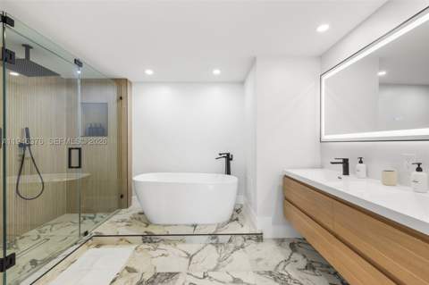 485 Brickell Ave 1804, Miami FL - photo 18 of 60