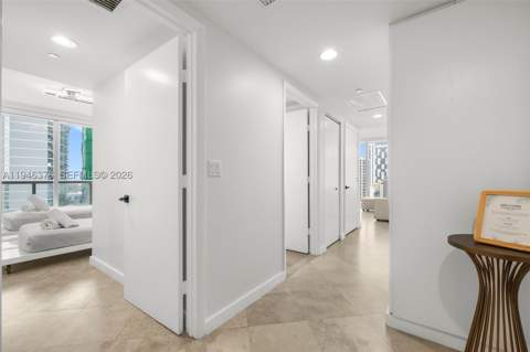 485 Brickell Ave 1804, Miami FL - photo 22 of 60