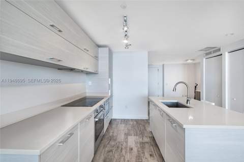 650 NE 32nd St 4306, Miami FL - photo 11 of 52