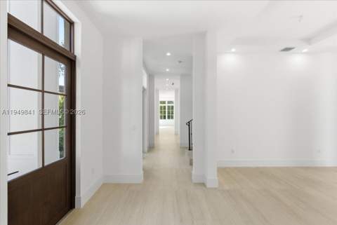 5940 SW 100th Ter, Pinecrest FL - photo 10 of 53